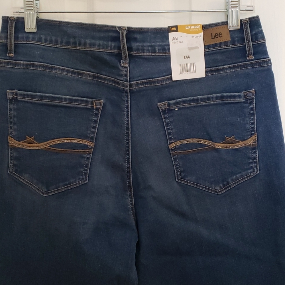 Lee Slim Straight Jeans 👖 NWT Size 10 M